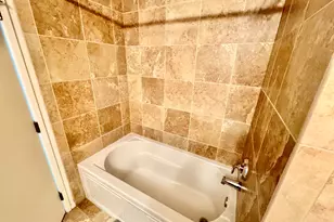 9725 Woods Dr, Skokie, IL 60077 - Photo 17