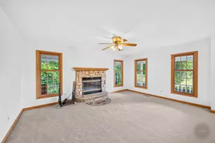 12N136 Berner Dr, Elgin, IL 60120 - Photo 7