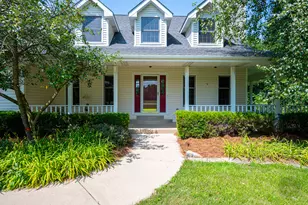 12N136 Berner Dr, Elgin, IL 60120 - Photo 5