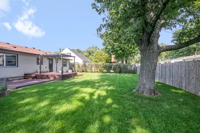 10004 NW Circle Drive, Richmond, IL 60071 - Photo 19