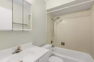 536 Thompson Ave, Winthrop Harbor, IL 60096 - Photo 11