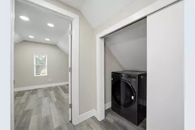 2407 S Albany Avenue, Chicago, IL 60623 - Photo 17