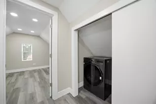 2407 S Albany Ave, Chicago, IL 60623 - Photo 17