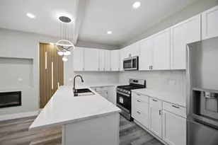 2407 S Albany Ave, Chicago, IL 60623 - Photo 23