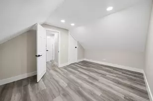 2407 S Albany Ave, Chicago, IL 60623 - Photo 15