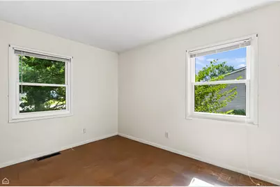 2402 Manor Lane, McHenry, IL 60051 - Photo 9