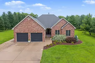 1682 N 2501st Rd, Ottawa, IL 61350 - Photo 1