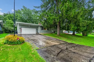 41061 N 3rd St, Antioch, IL 60002 - Photo 3