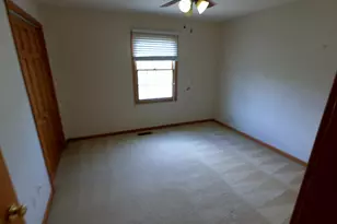 3125 Old Jamestown Rd, Bloomington, IL 61704 - Photo 15