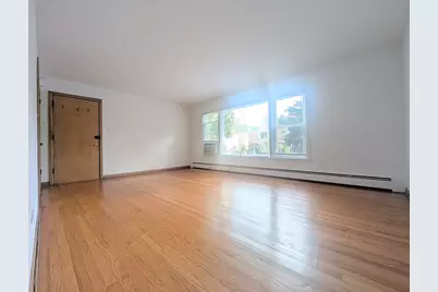 2308 W Birchwood Avenue #1W, Chicago, IL 60645 - Photo 3