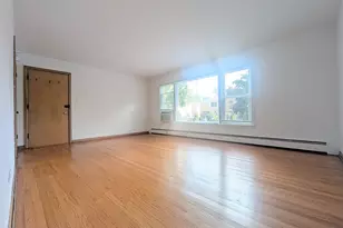 2308 W Birchwood Ave, Chicago, IL 60645 - Photo 3