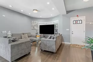 27 N Lockwood Ave, Chicago, IL 60644 - Photo 5