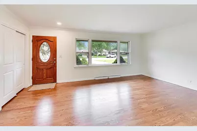 3N361 N Howard Avenue, Elmhurst, IL 60126 - Photo 5