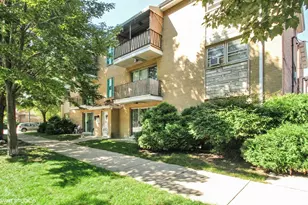5534 W Bryn Mawr Ave, Chicago, IL 60646 - Photo 1