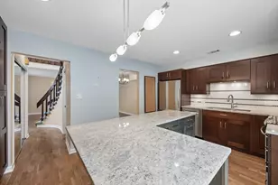 830 Forest Ave, Evanston, IL 60202 - Photo 9