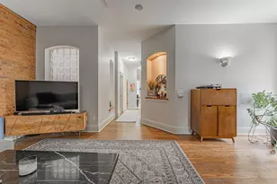 114 W Locust St, Bloomington, IL 61701 - Photo 11