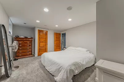 114 W Locust Street, Bloomington, IL 61701 - Photo 27
