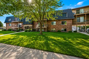 444 Cavalier Ct, West Dundee, IL 60118 - Photo 1