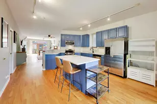 1112 W Fry St, Chicago, IL 60642 - Photo 11