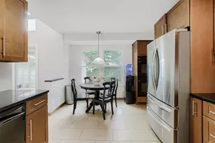 19 Longview Ct, South Elgin, IL 60177 - Photo 11