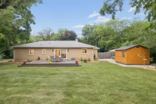 8165 Clarendon Hills Rd, Willowbrook, IL 60527 - Photo 25