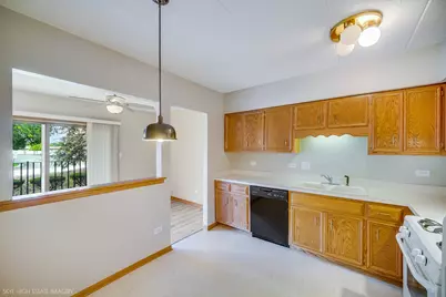 4933 E Circle Drive #107, Crestwood, IL 60418 - Photo 5