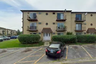 4208 Bonhill Dr, Arlington Heights, IL 60004 - Photo 1