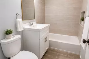 4208 Bonhill Dr, Arlington Heights, IL 60004 - Photo 5