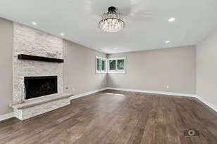 605 Gloria St, Lockport, IL 60441 - Photo 9