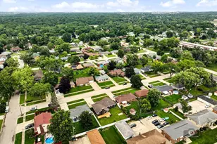 605 Gloria St, Lockport, IL 60441 - Photo 33