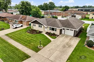 605 Gloria St, Lockport, IL 60441 - Photo 3
