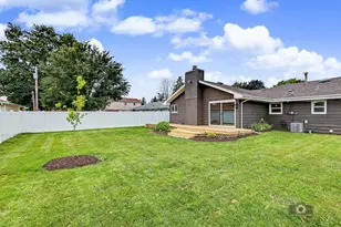 605 Gloria St, Lockport, IL 60441 - Photo 25