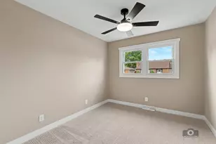 605 Gloria St, Lockport, IL 60441 - Photo 15