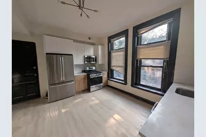 1481 W Erie Street #2F, Chicago, IL 60642 - Photo 3
