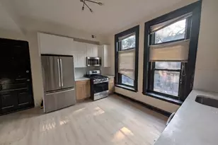 1481 W Erie St, Chicago, IL 60642 - Photo 3
