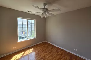 2322 Twilight Dr, Aurora, IL 60503 - Photo 9