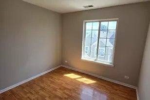 2322 Twilight Dr, Aurora, IL 60503 - Photo 11