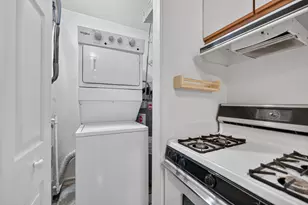 2S640 Cerny Rd, Warrenville, IL 60555 - Photo 9
