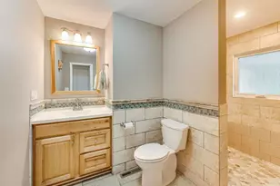 603 Chelmsford Ln, Elk Grove Village, IL 60007 - Photo 19