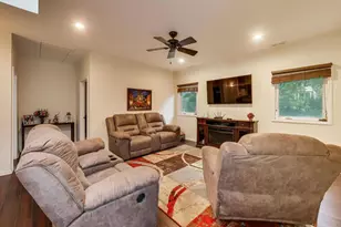 603 Chelmsford Ln, Elk Grove Village, IL 60007 - Photo 11