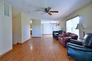 4142 Rivertowne Dr, Plainfield, IL 60586 - Photo 3
