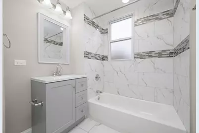 10560 S Lafayette Avenue, Chicago, IL 60628 - Photo 7