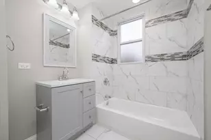 10560 S Lafayette Ave, Chicago, IL 60628 - Photo 7