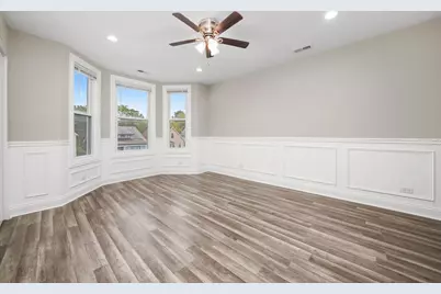 10560 S Lafayette Avenue, Chicago, IL 60628 - Photo 13