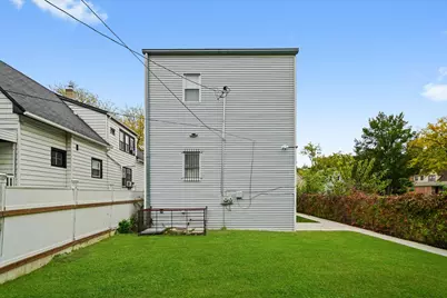 10560 S Lafayette Avenue, Chicago, IL 60628 - Photo 17