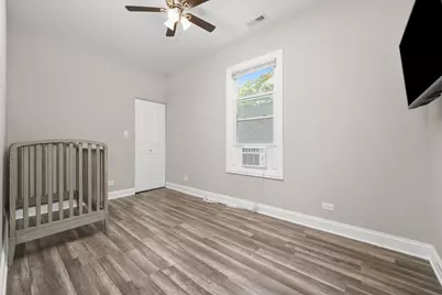 10560 S Lafayette Avenue, Chicago, IL 60628 - Photo 5