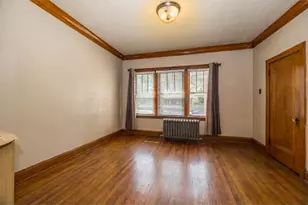 2714 E 93rd St, Chicago, IL 60617 - Photo 3