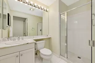 400 N Clinton St, Chicago, IL 60654 - Photo 17