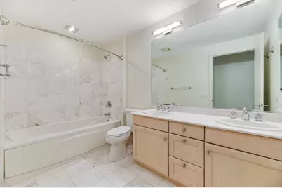 400 N Clinton Street #706, Chicago, IL 60654 - Photo 15
