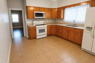 8736 S Justine St, Chicago, IL 60620 - Photo 9